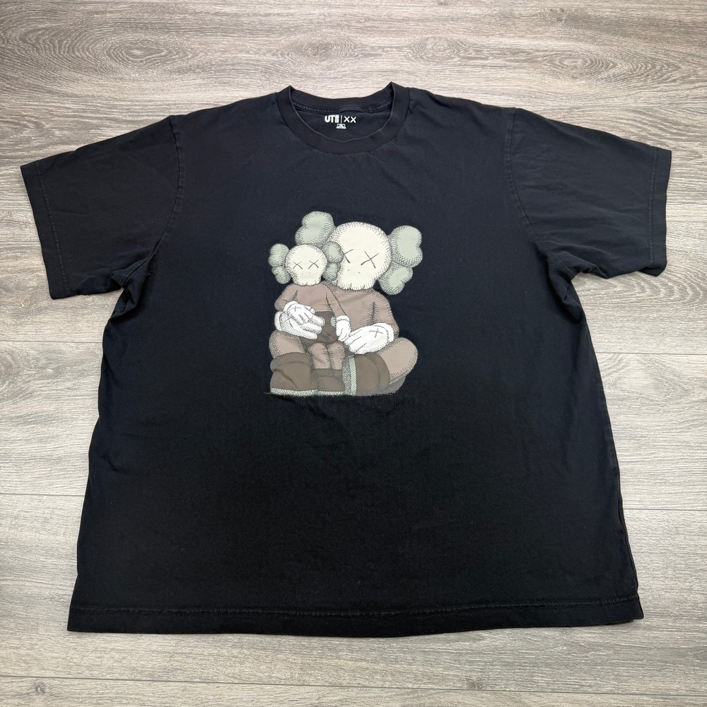 KAWS Uniqlo UT Companion Father Son T-Shirt Mens XXL Black Graphic Short Sleeve